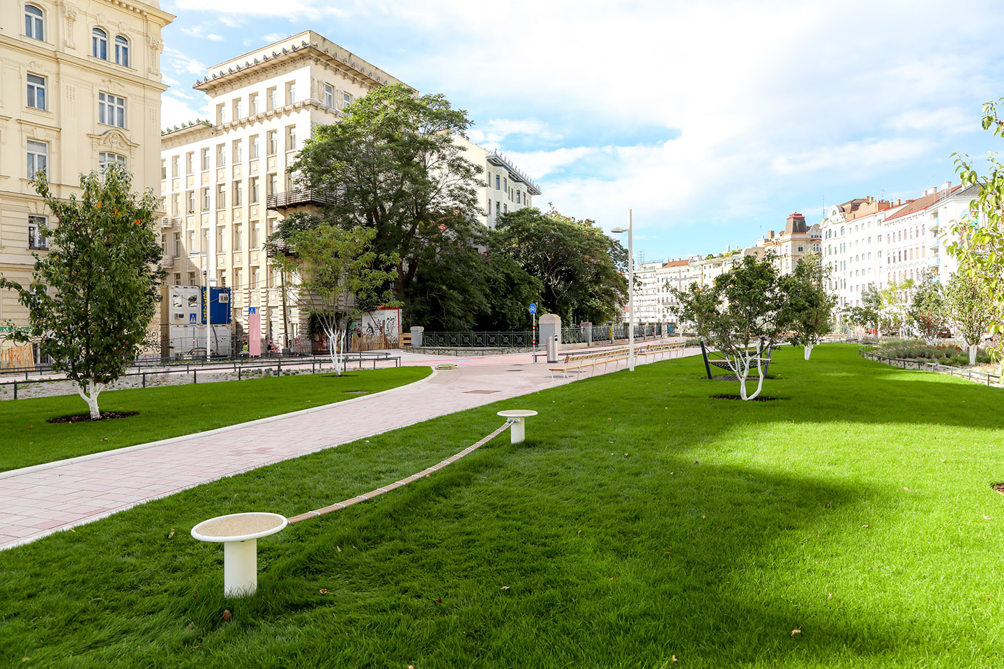 Balancierleine am neuen Naschpark