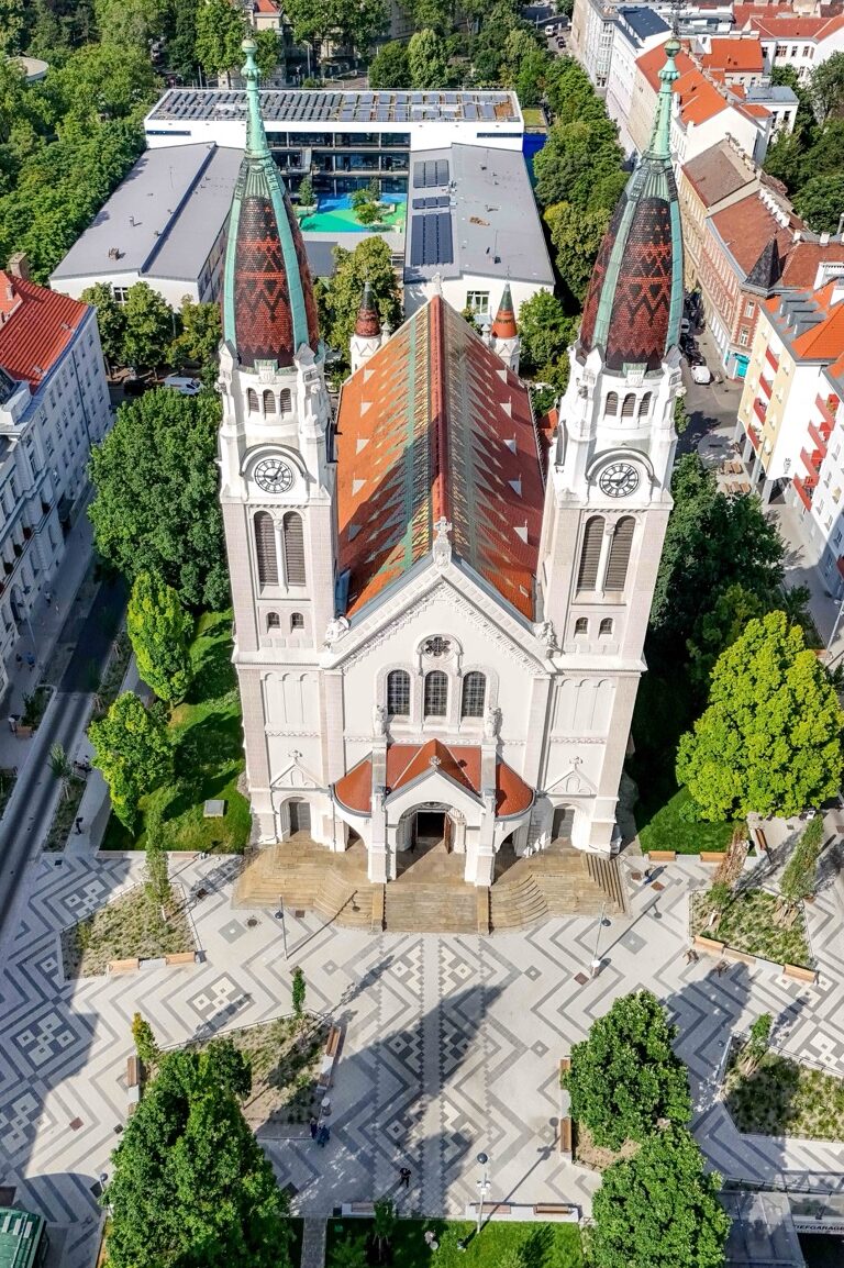 Luftbild des neugestalteten Enkplatzes