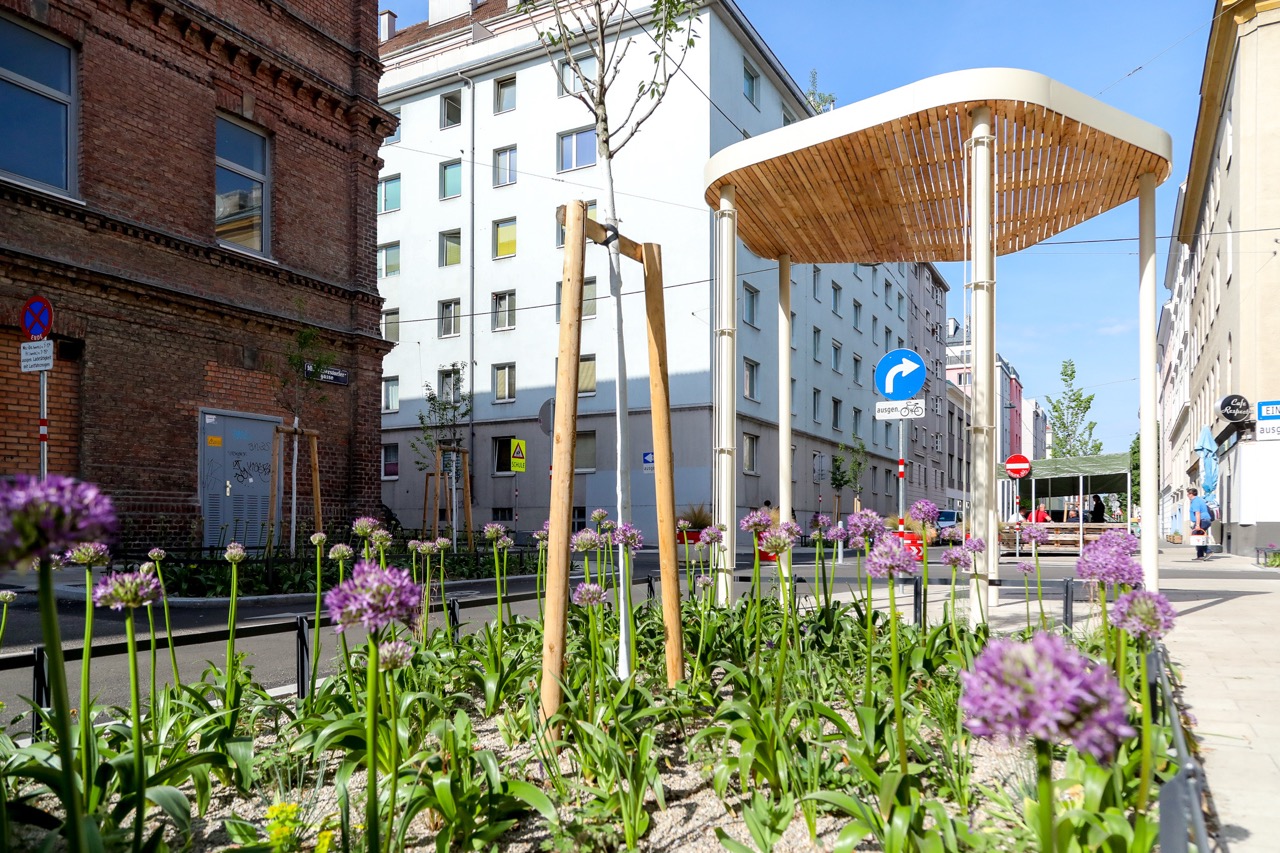 Grünflächen und Schatten im neuen Supergrätzl Favoriten © Christian Fürthner